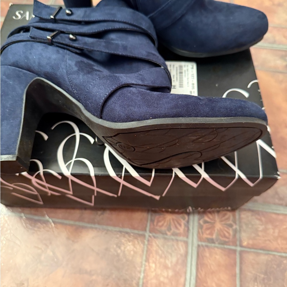 Sam and Libby Dark Blue Heeled Bootstrapping in
